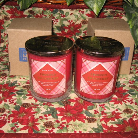 BBW Frosted Cranberry Scented Signature Candle Lot of 2 - Picture 2 of 4